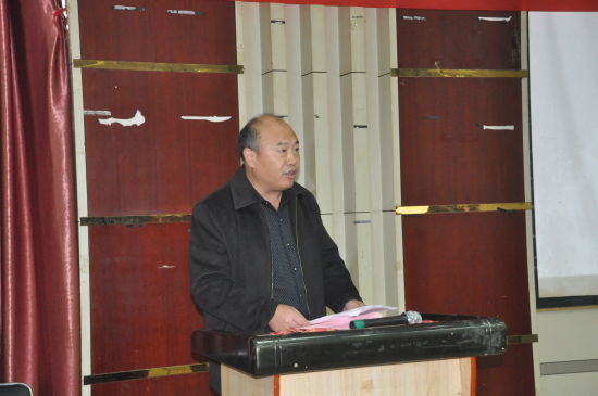 将军书画院菏泽分院副院长何爱国发言