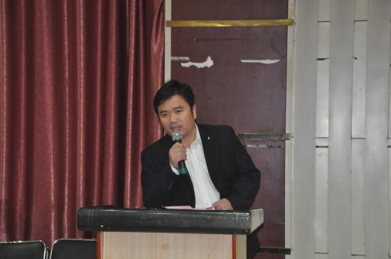 美术学院基础教育推广山东分中心副主任魏建新发言