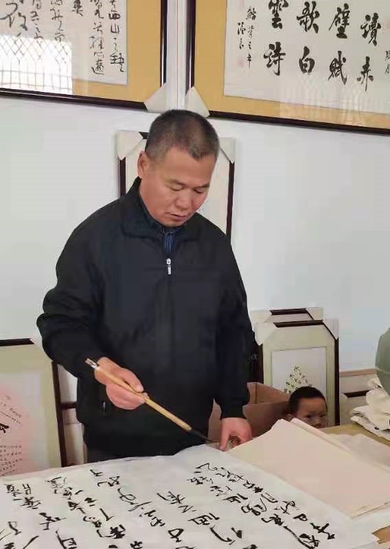 李银岭