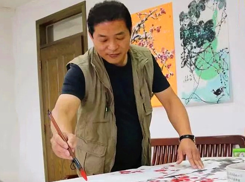 周新（周之洋）